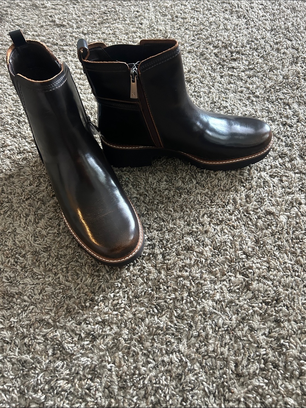 Naturalizer Black Leather Ankle Zip Booties with Brown Trim